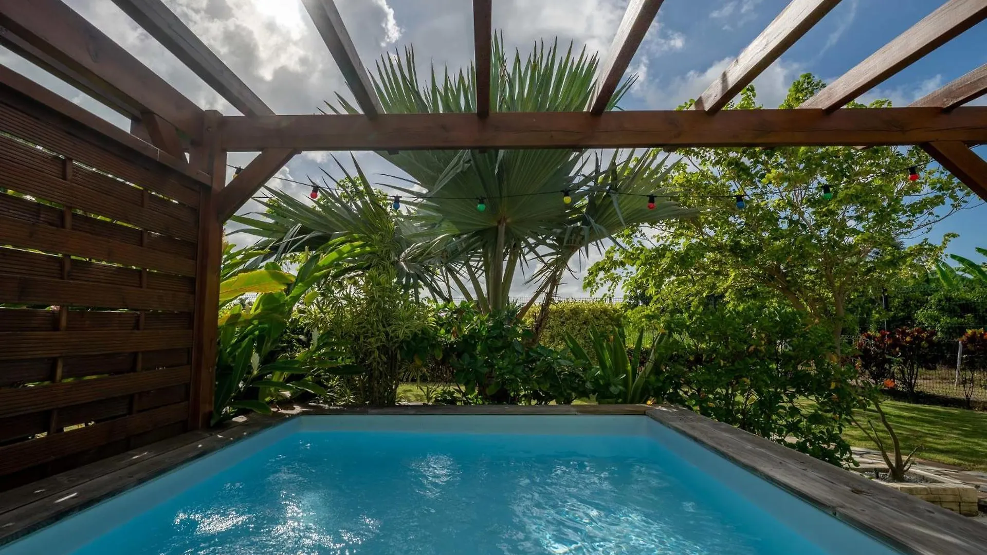 Villa Paradis Des Colibris Surgy